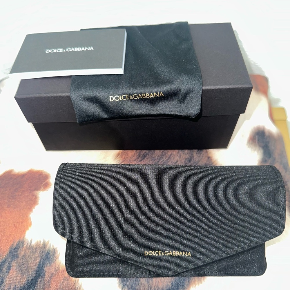 Dolce & Gabbana Leopard Print Sunglasses - Picture 7 of 8